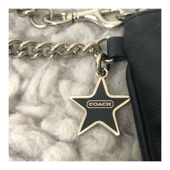 coach leather wristlet hot pink satin inside - Picture 3 of 6